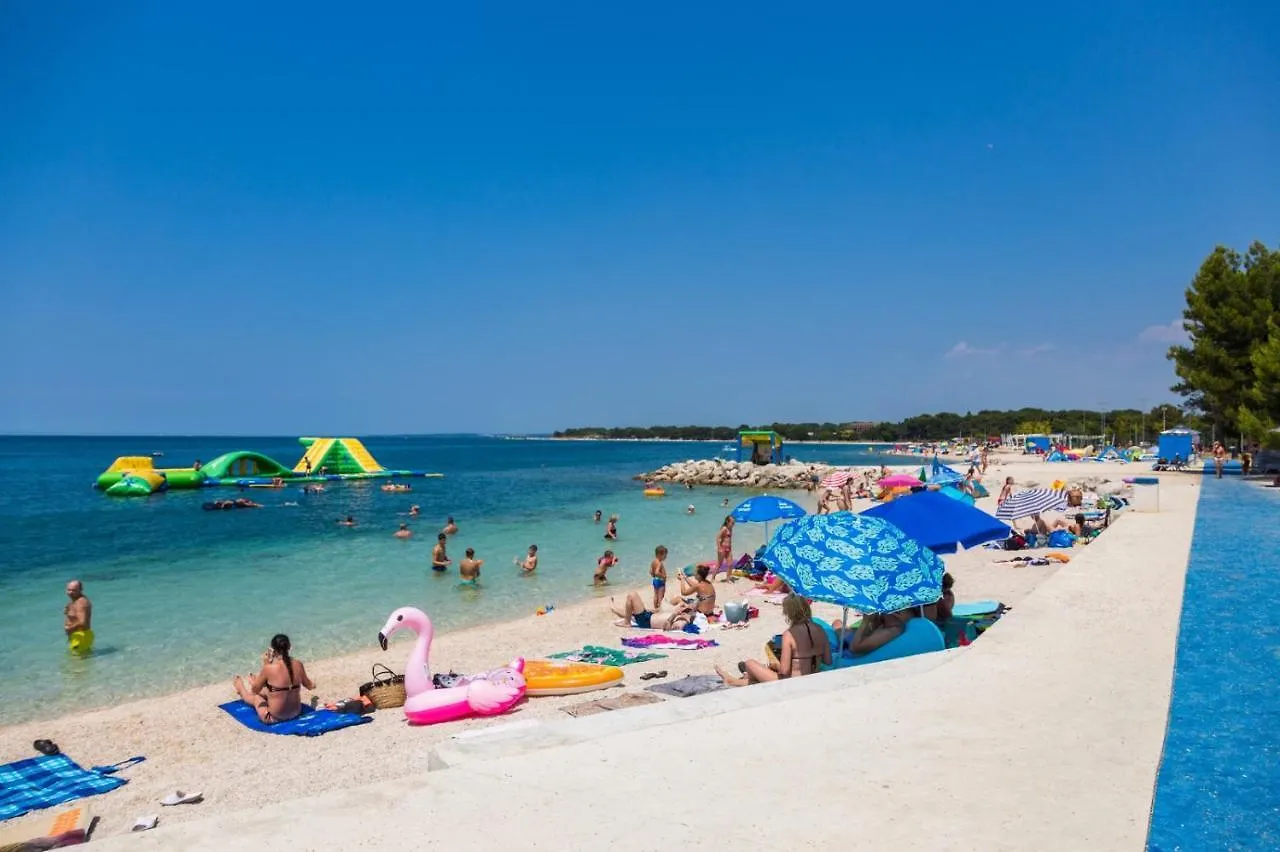 Apartment Apartman Ana Pula